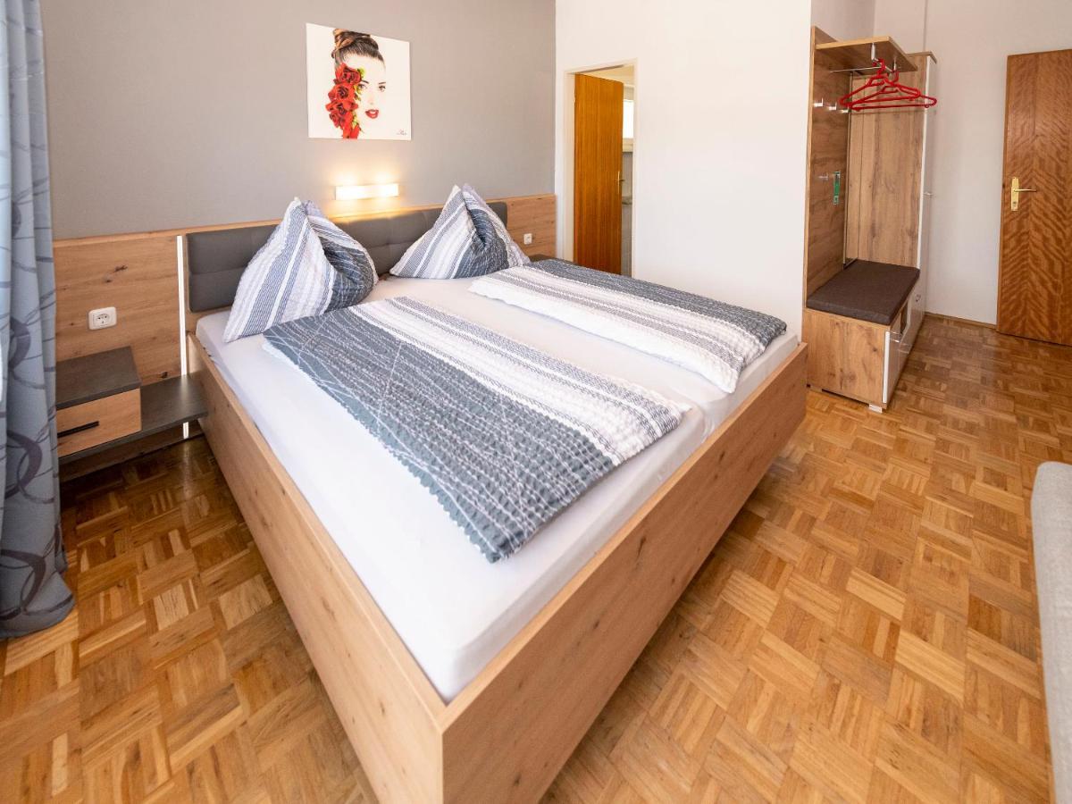 Gaestehaus Genf Velden am Wörthersee Dış mekan fotoğraf