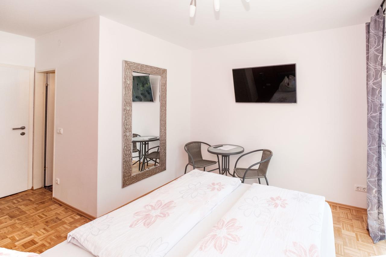 Gaestehaus Genf Velden am Wörthersee Dış mekan fotoğraf